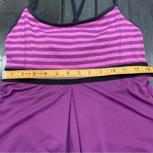 Lucy women's pink/purple/black print criss cross-back sports bra top Sz S - Picture 7 of 7